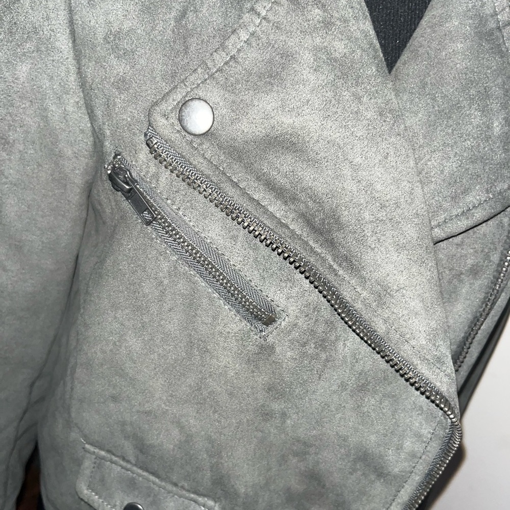 Forever 21 faux leather moto jacket- M - Picture 6 of 9